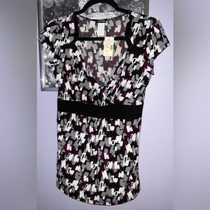 MAURICES BLOUSE TOP NWT WITH FUNKY COOL PRINT